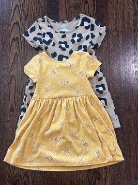 Two Girls Short Sleeve Toddler Cat & Jack and Wonder Nation, size 4T